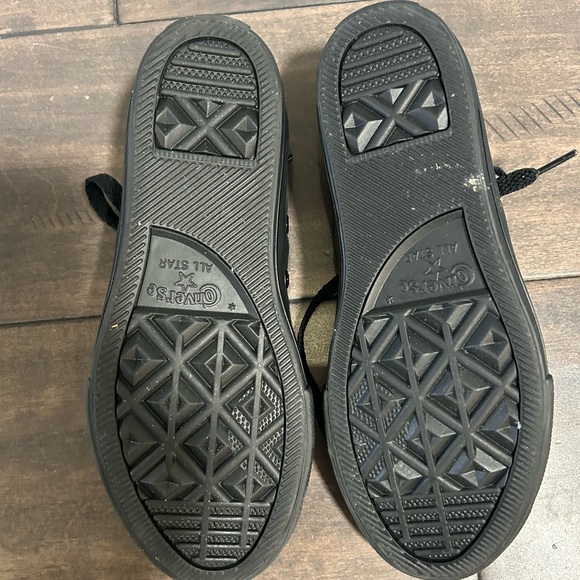 Chuck Taylor All Star Ox - size 1 - NEW in box - Picture 3 of 7